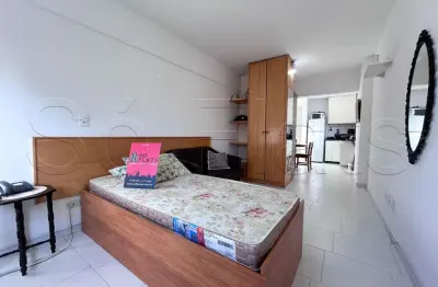 Waldorf, flat disponível para locação contendo 29m², 01 dormitório e 01 vaga de garagem.