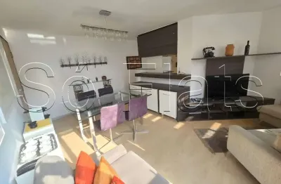 Flat bem localizado, próx da avenida santo amaro e metrô campo belo.