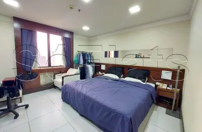 Flat no transamérica executive congonhas 29m² com 1 dormitório e 1 vaga.