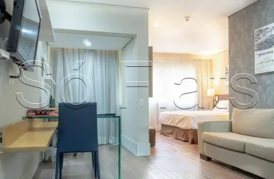 Flat no transamérica berrini disponível para locação com 32m², 01 dormitório e 01 vaga de garagem.