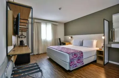 Flat na rua vergueiro, prox ao metrô ana rosa, rodeado por grandes faculdades e comércio em geral