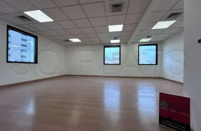 Sala comercial nos jardins com 62m², excelente localização
