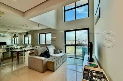 Flat international duplex disponível para venda com 75m², 02 dorm e 02 vagas de garagem