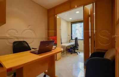 Sala comercial nos jardins com 30m², excelente localização