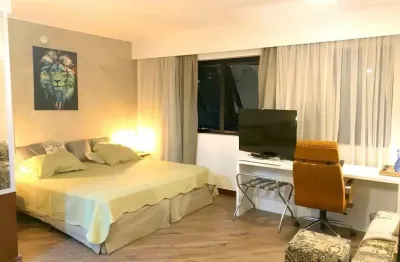 Flat reformado próximo ao metro moema e shopping ibirapuera com entrada imediata.