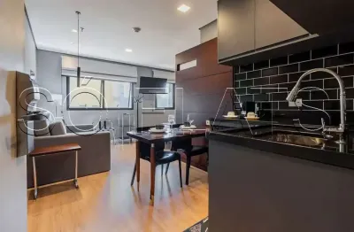 Excelente flat prox a marg pinheiros, av. dr. chucri zaidan, shop pq da cidade e mercado carrefour.