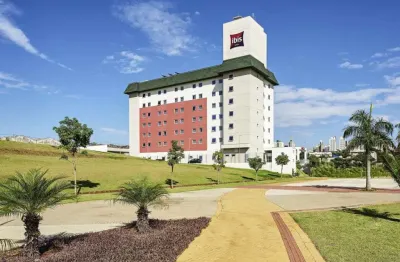 Flat com 1 quarto à venda na Avenida Martiniano do Valle Filho, 355, Centro, Londrina