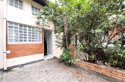 Residencial irae, casa assobradada disponível para locação contendo 30m², 01 dormitório e 01 vaga.