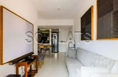 Apartamento mobiliado à venda em Pinheiros 42m² 1 suíte com vaga no West Side