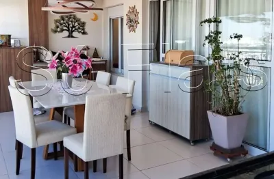 Apartamento mobiliado 110m² à venda na Aclimação com 3 dormitórios e 2 vagas