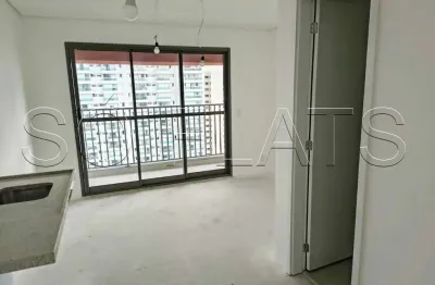 Studio para locação em Santo Amaro perto do metrô com varanda e lazer completo.