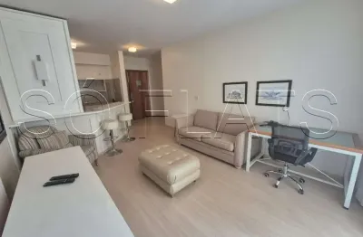 Flat à venda em Alphaville 56m² mobiliado no Sequoia com varanda e 1 vaga