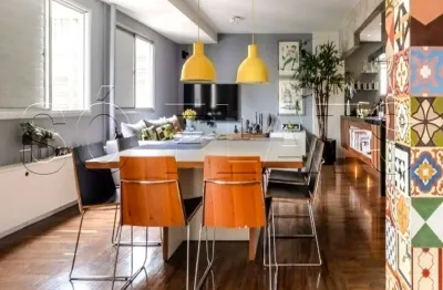 Duplex Mobiliado 153m² à Venda em Perdizes na Rua Iperoig com Terraço, Hidro e 1 Vaga