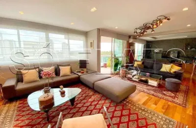 Apartamento alto padrão em moema com 04 suítes, 223m²