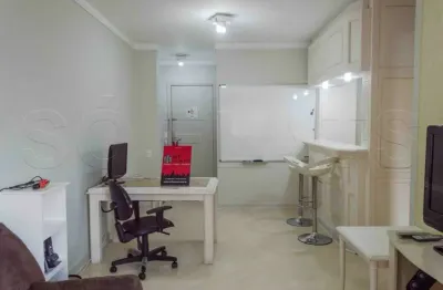 Flat com 1x dormitório estilo residencial no itaim, próximo a av. faria lima e 9 de julho e fmu