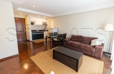 Flat em pinheiros disponível para locação, contando com 52m², 1 dorm, totalmente mobiliado e 1 vaga.