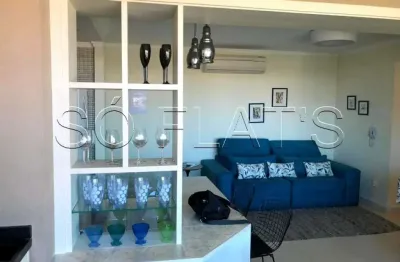 Flat com 2 dorms, prox a av, jorn roberto marinho, fácil acesso a marg. pinheiros e av sto amaro