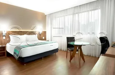 Localizado na av ibirapuera, melia ibirapuera no pool, disponível hoje!