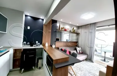 Flat em pinheiros, próximo ao shopping eldorado, av. rebouças, faria lima e marginal pinheiros.