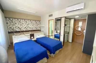 Flat na região da liberdade, próx a faculdades e grandes hospitais, para morar ou investir