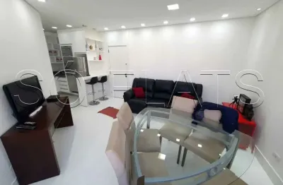 Apartamento com serviços com fácil acesso a marg pinheiros e pq. burle marx