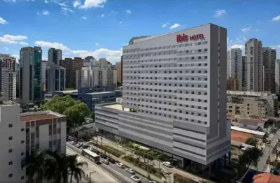 Flat ibis na av. sto amaro, excelente para quem quer investir
