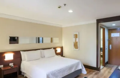 Flat no transamérica congonhas para locação contendo 29m², 1 dormitório e 1 vaga de garagem.