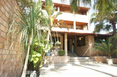 Casa com 5 quartos à venda na Rua Eudóxia Castello Branco, 681, Vila Suissa, Mogi das Cruzes