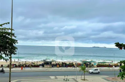 Atlântica frente: 2/3 quartos (2 suítes), vaga entre posto 4 e posto 5