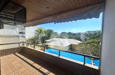 2 quartos com vaga e varandão com vista livre no recreio!
