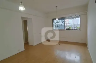 Excelente apartamento de 2 quartos e com 2 vagas em laranjeiras