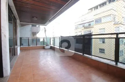 Apartamento em copacabana com varanda  3 quartos, sendo 2 suítes!