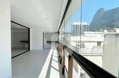 Botafogo,  150 m², 3 suítes, 2 vagas e varanda gourmet completa!