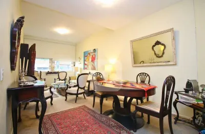 Vendo apartamento 2 quartos duplex no leblon  na rua sambaiba