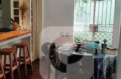 Surpreendente casa triplex com 320m2 no humaitá por r$ 5.000.000,00.