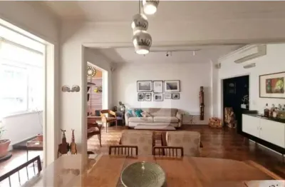 Ipanema  165 m², original 4 quartos reformado com 3 quartos e com 1 vaga
