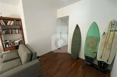 Apartamento 2 Quartos (1 Suíte)  74m² Rua Fonte da Saudade Lagoa