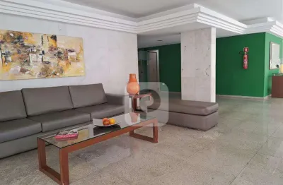 Apartamento no leblon, com 100 m², 4 quartos e uma vaga de garagem