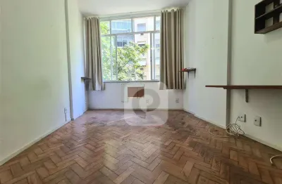 Copacabana, 1 quarto, 1 vaga de garagem,  rua domingos ferreira