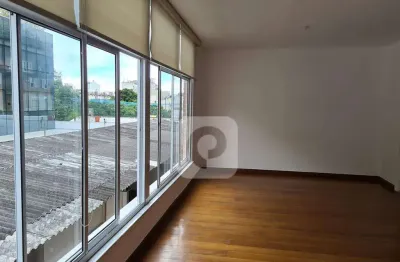 Casa duplex em condominio fechado no humaita, com 3 quartos (1 suite) e 1 vaga de garagem