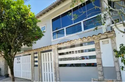 Casa duplex de condomínio com 160m²  à venda na Taquara com 03 quartos e 01 suíte