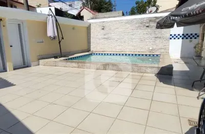 Casa duplex 322m² à venda 3 quartos 1 suíte 3 banheiros sala grande com 2 ambientes 4 vagas