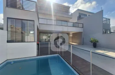 Casa tríplex condomínio fechado 3 quartos 2 suítes closet piscina churrasqueira a venda