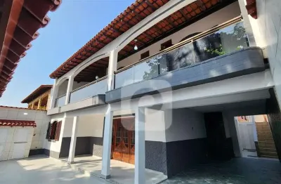 Taquara casa duplex  3 suites com 1 master 300 m2 á venda