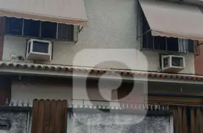 Casa triplex taquara / jacarepaguá com 3 quartos e piscina