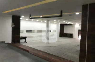 Centro do rio lojão sobreloja e subsolo 1000 m2  á venda