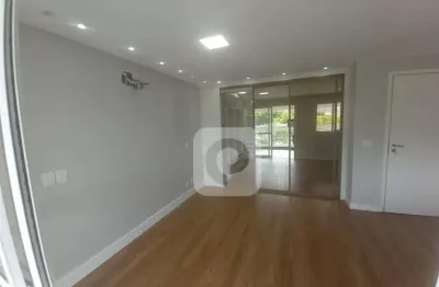 Cobertura duplex 3 quartos 2 suítes sendo 1 master e closet  174 m2 á venda