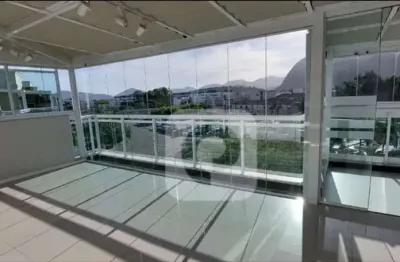 Cobertura duplex 3 quartos 2 suítes sendo 1 master e closet  174 m2 á venda