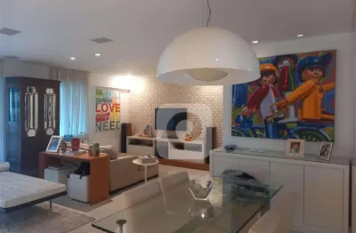 Sant Martin Apartamento 4 Quartos 3 Suítes 158m²   á Venda Barra da Tijuca .