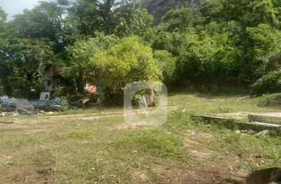 Terreno à venda na Estrada dos Bandeirantes, Camorim, Rio de Janeiro